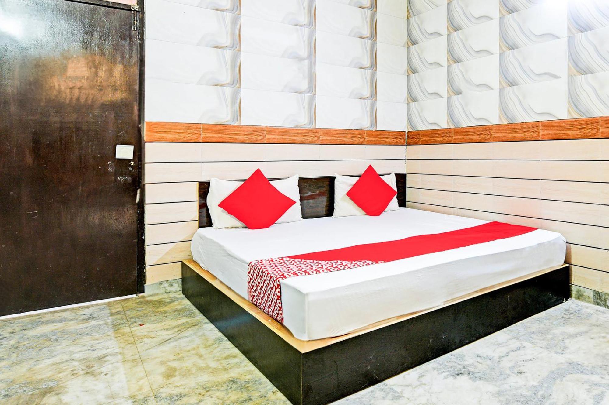 Hotel O Granville Nuova Delhi Esterno foto