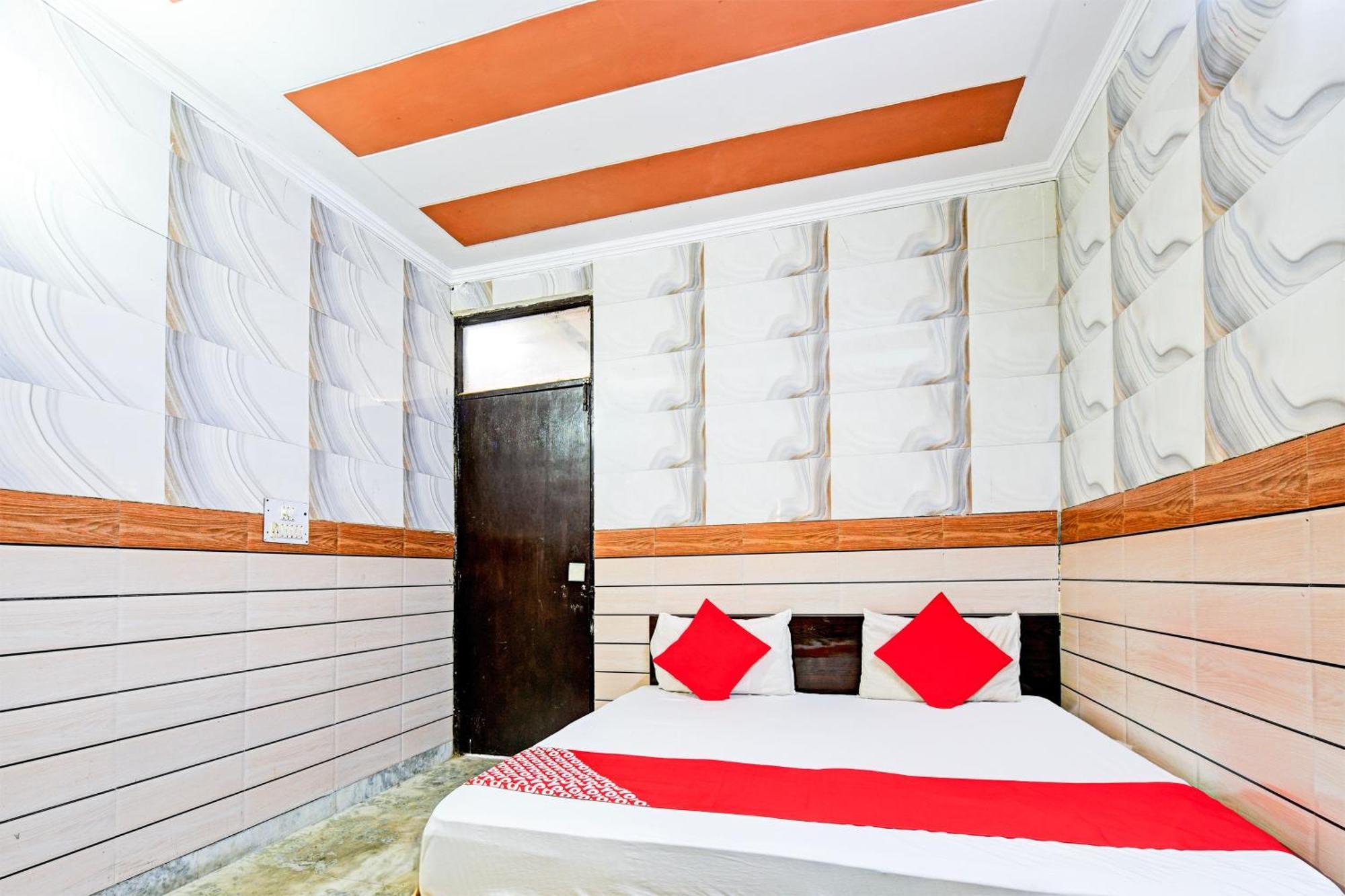 Hotel O Granville Nuova Delhi Esterno foto