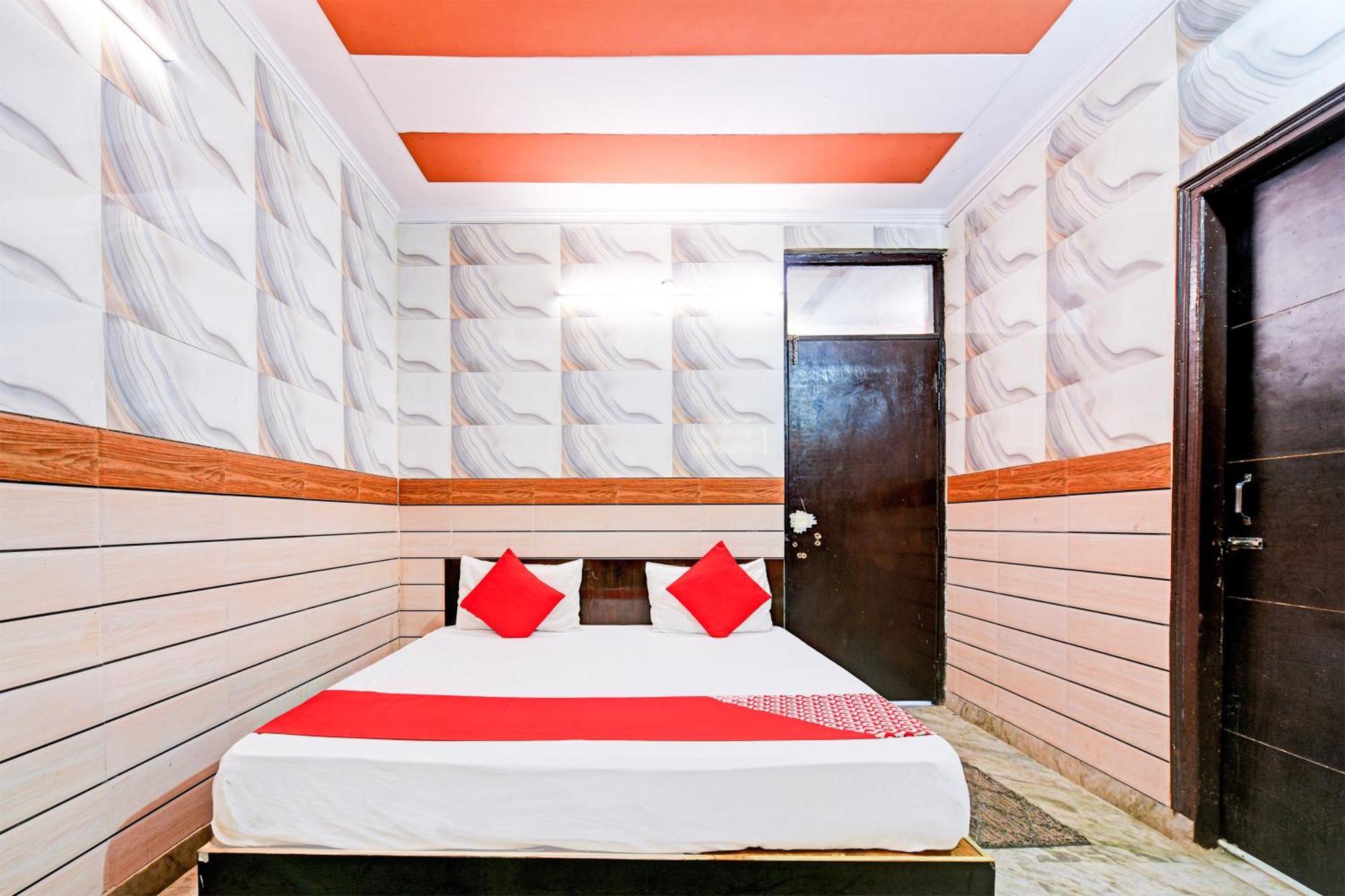 Hotel O Granville Nuova Delhi Esterno foto